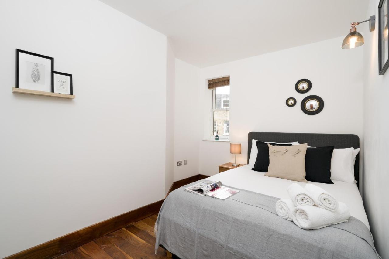 Location 2 Bedr, 3 Beds, Covent Grdn, China Town London