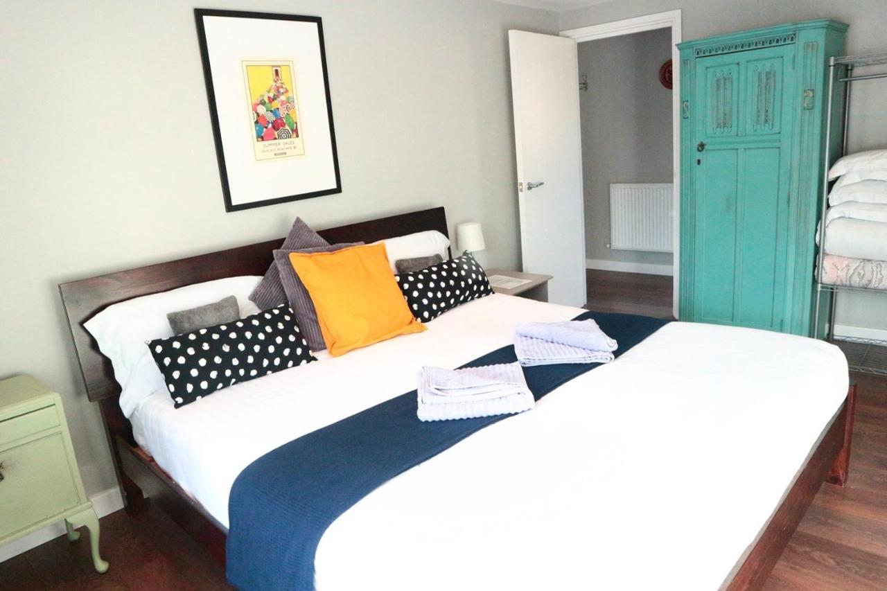 Holiday home 147 Road House London