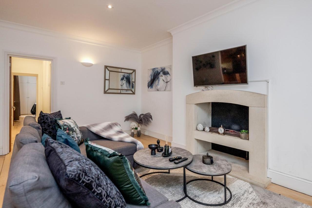 Nevern Square Earl's Court 2 Bed *