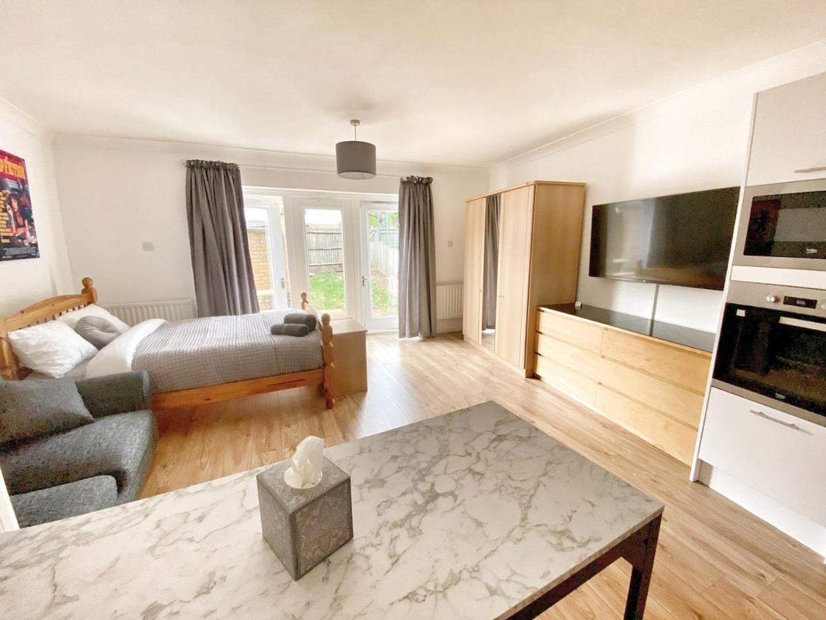 Apartment Excel With Parking