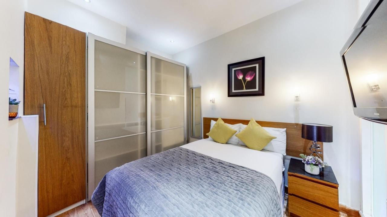 Baker Street Apartment