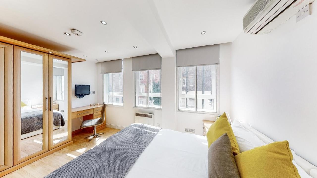 Baker Street Apartment London