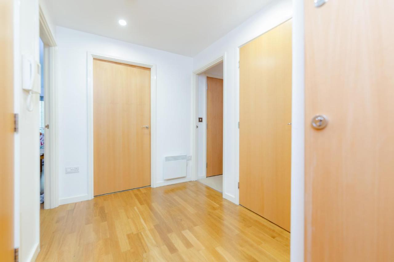 Apartment Larger Groups-london Excel -o2-canarywharf London