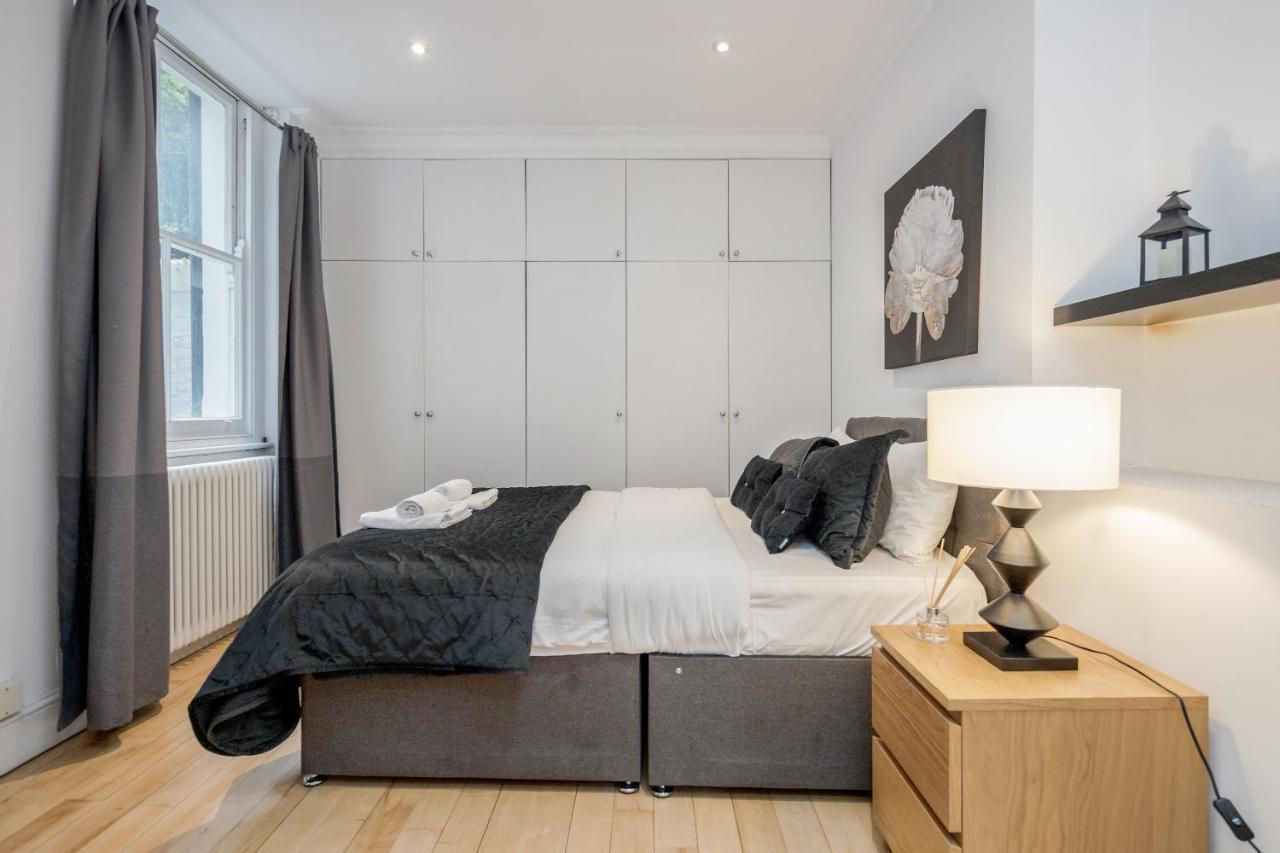 Nevern Square Earl's Court 2 Bed *