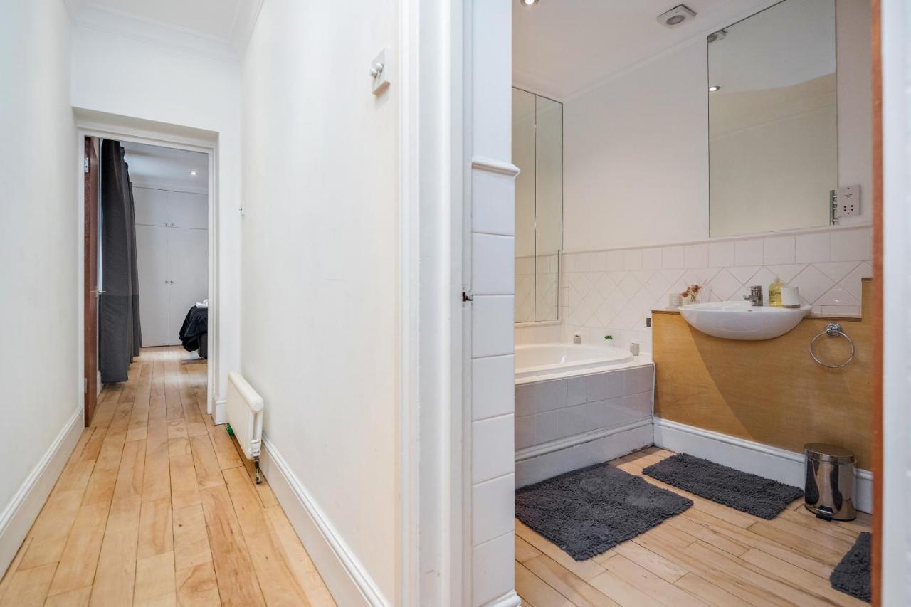 Apartment Nevern Square Earl's Court 2 Bed London