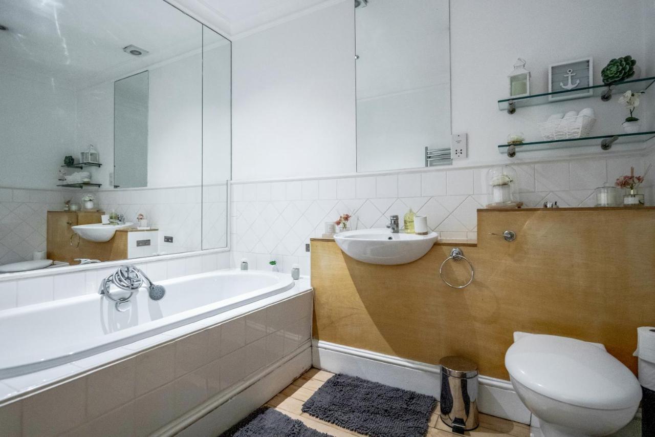 Apartment Nevern Square Earl's Court 2 Bed London