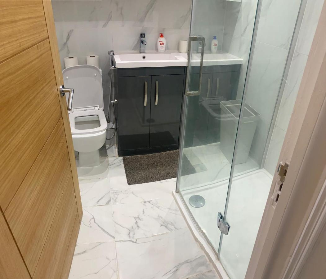 Maysa - Oxford Street Apartment