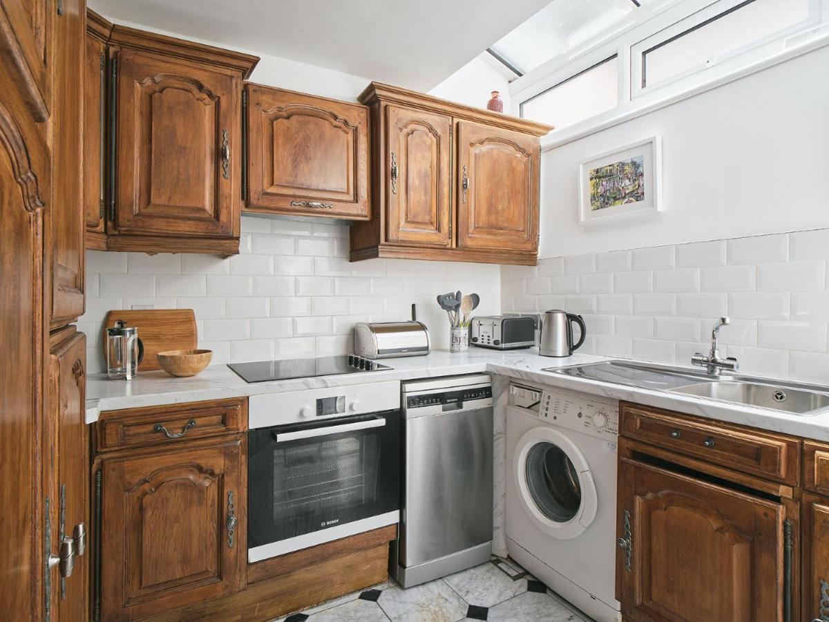 Stylish 3 Bedroom Town House *