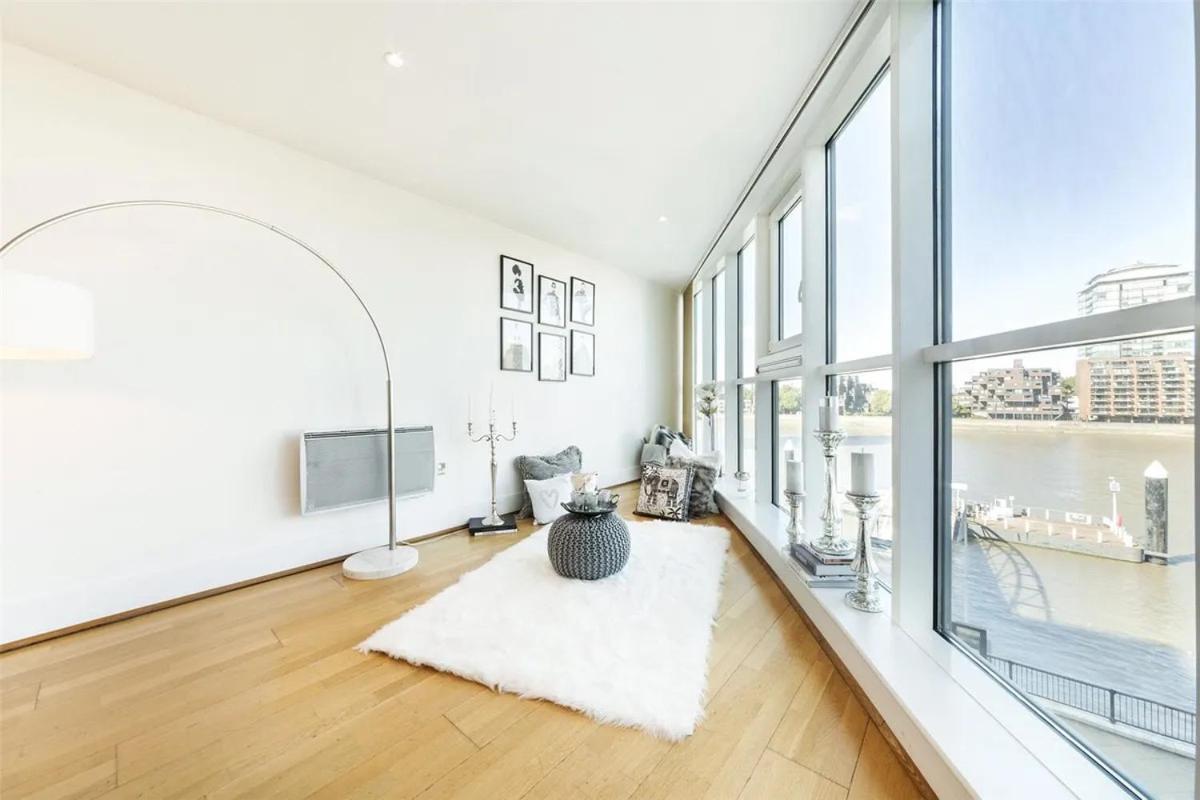 Apartment Panoramic Riverside Facing - 2 Bed - 2 Bath - 2 Balconies - In Nine Elms