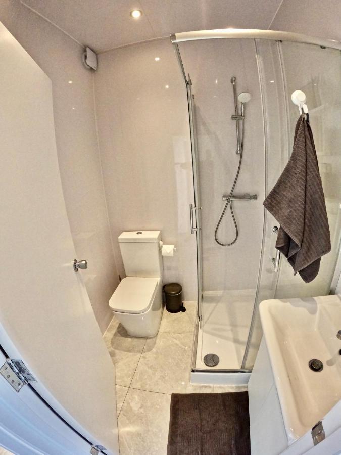 Apartment Lovely One Bedroom Flat *