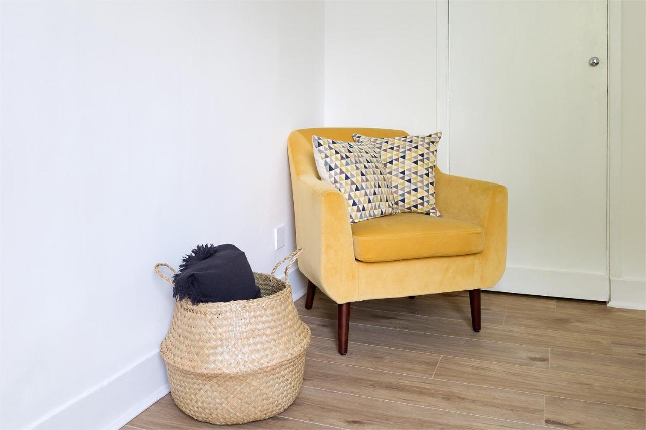 Beautiful 2 Bedrooms In Knightsbridge Apartamento
