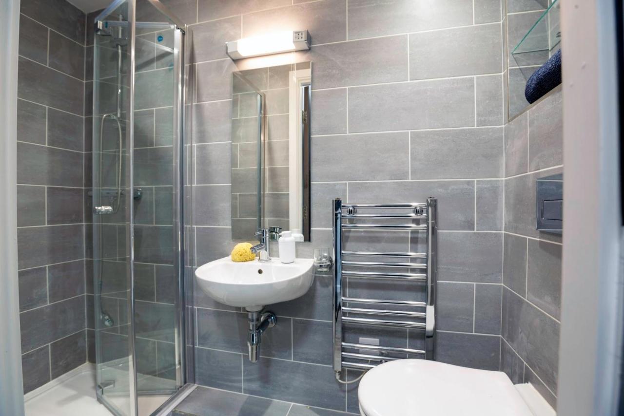 Modern And Stylish Studio At Westcombe House In Greenwich Apartment