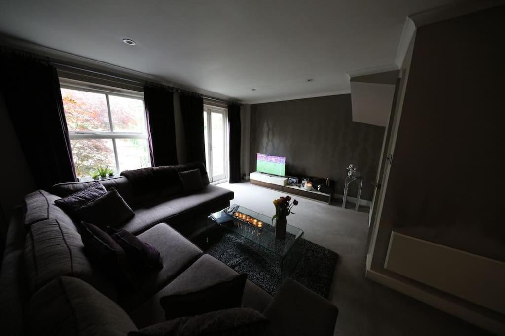 Style Boutique 2 Bedroom House W/garden Holiday home London