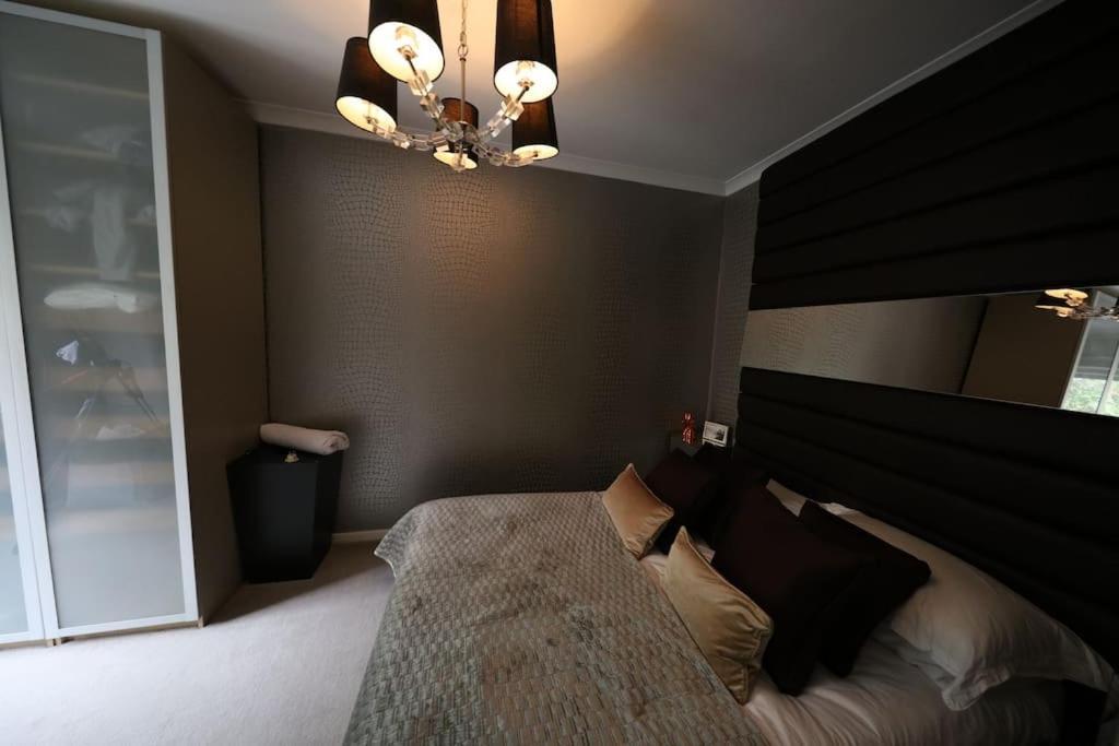 Style Boutique 2 Bedroom House W/garden *
