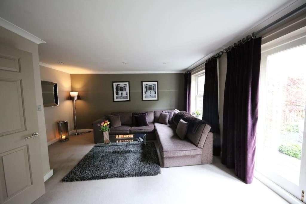 Style Boutique 2 Bedroom House W/garden London