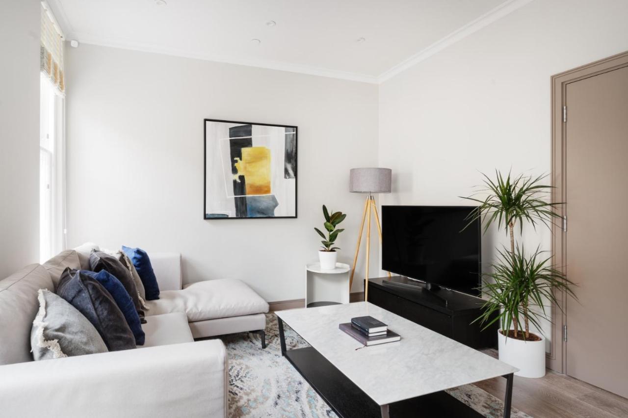 Cosy Two Bedroom In Holborn Apartment *