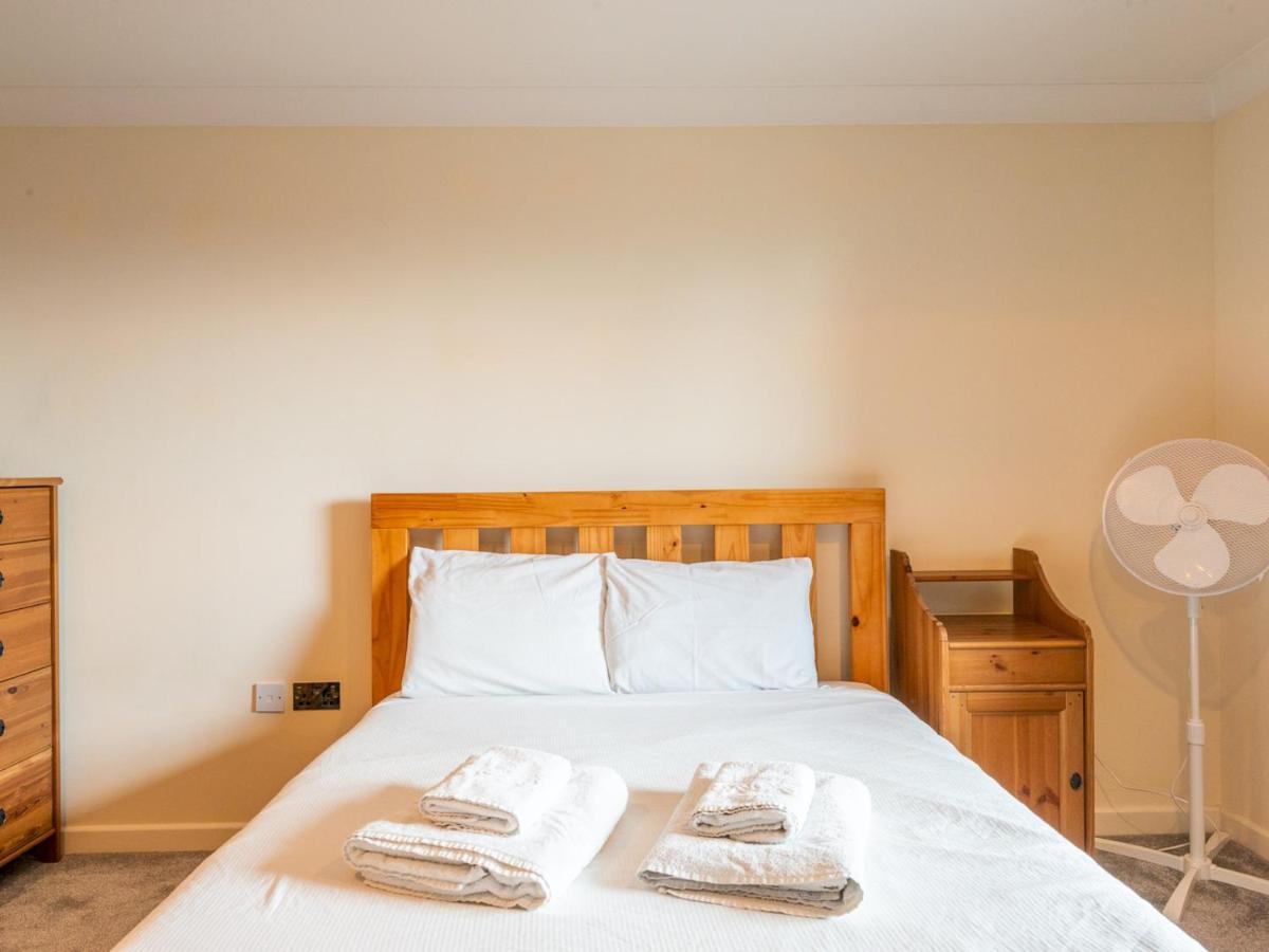 Pass The Keys Cozy With Private Balcony In Whitechapel London
