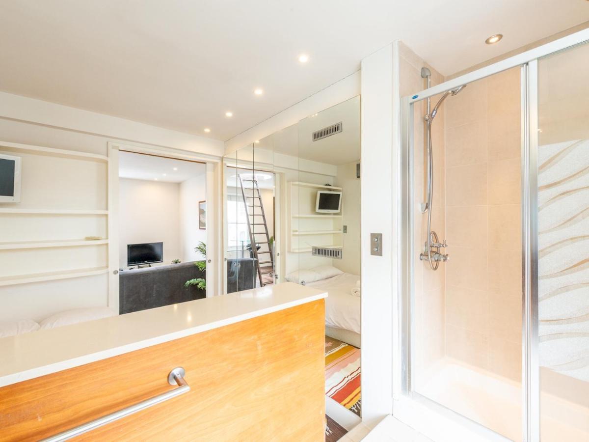 Pass The Keys - Hideaway In The Notting Hill Set Apartment