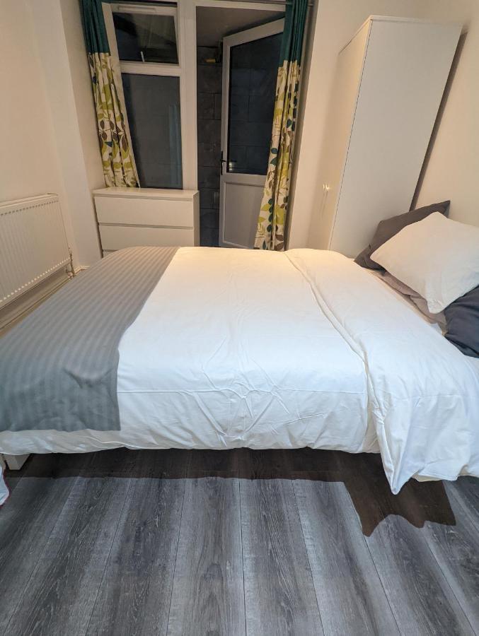 Guest house Mile End- Prime Location London