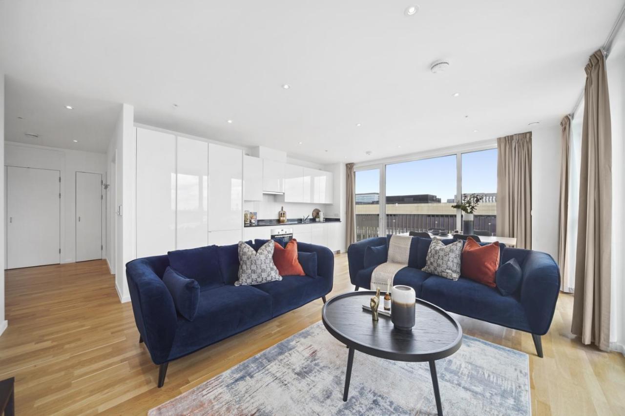 Apartment Westfields Best London