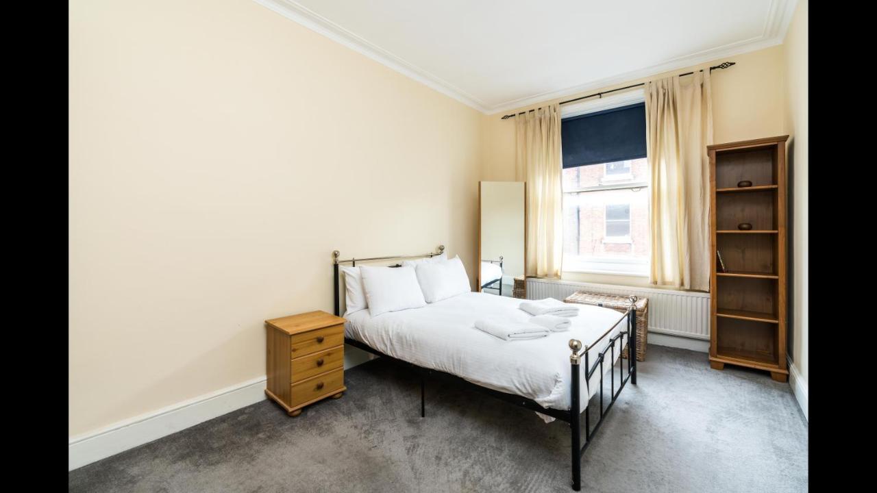 A Lovely, Bright And Airy, 3-bedroom Family Apartment London