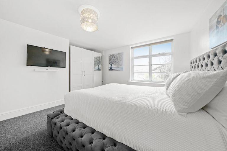 Apartment Canning Town Modern 2 Bedroom Excel Centre, Canary Wharf, Airport