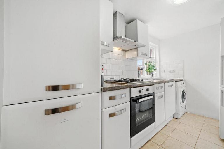 Canning Town Modern 2 Bedroom Excel Centre, Canary Wharf, Airport * London