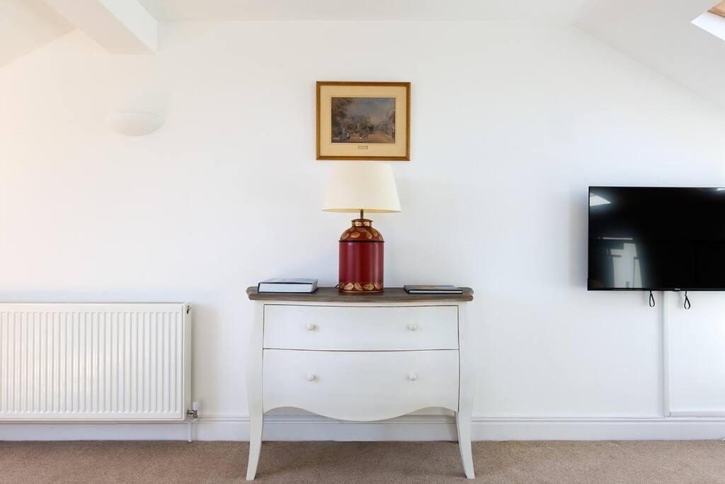 Apartamento Spacious 3 Bedroom Flat With Terrace
