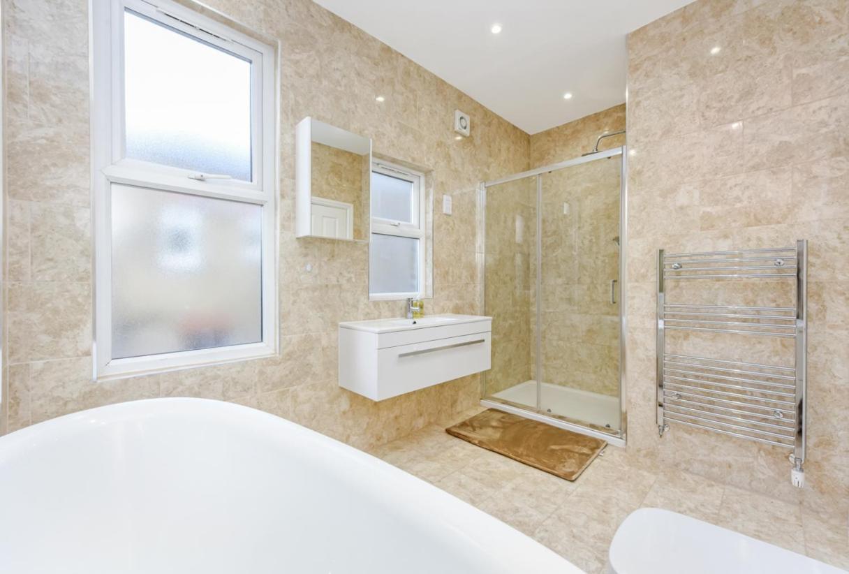 Blythe Park House * London