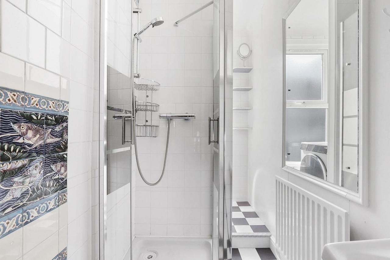 Stunning Victorian Property Near Canary Wharf! * Londres