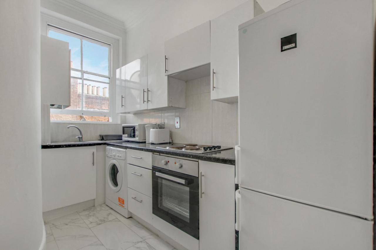 Maysa - Oxford Street Apartment