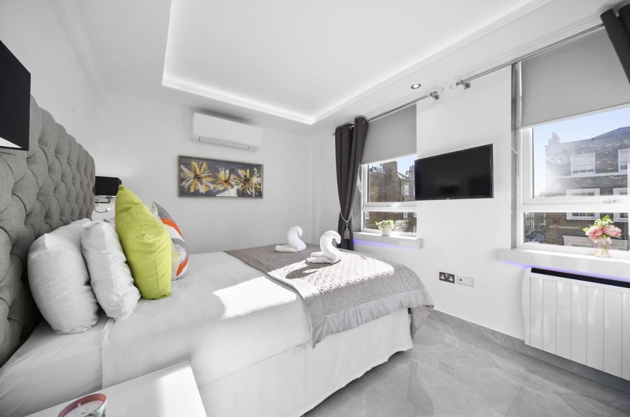 Baker Street Apartment