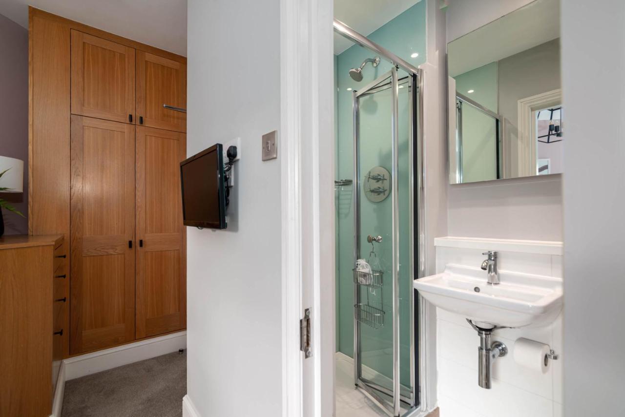 5 Doughty Street Apartment London