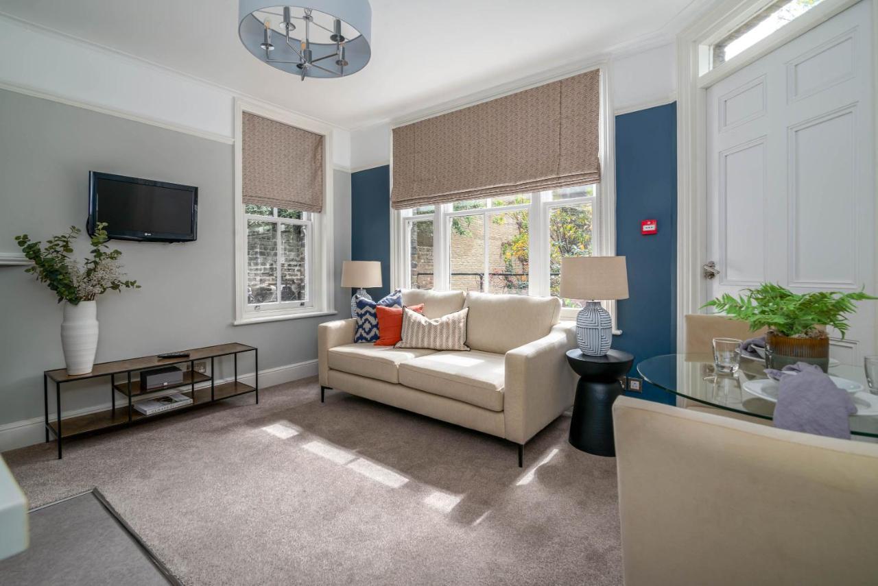 Apartment 5 Doughty Street London