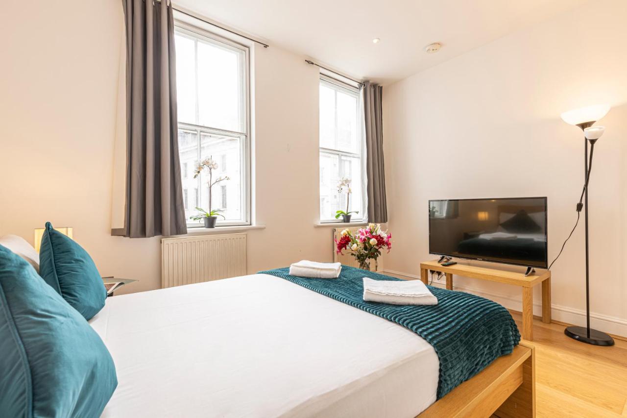 Saint Paul's Apartment *