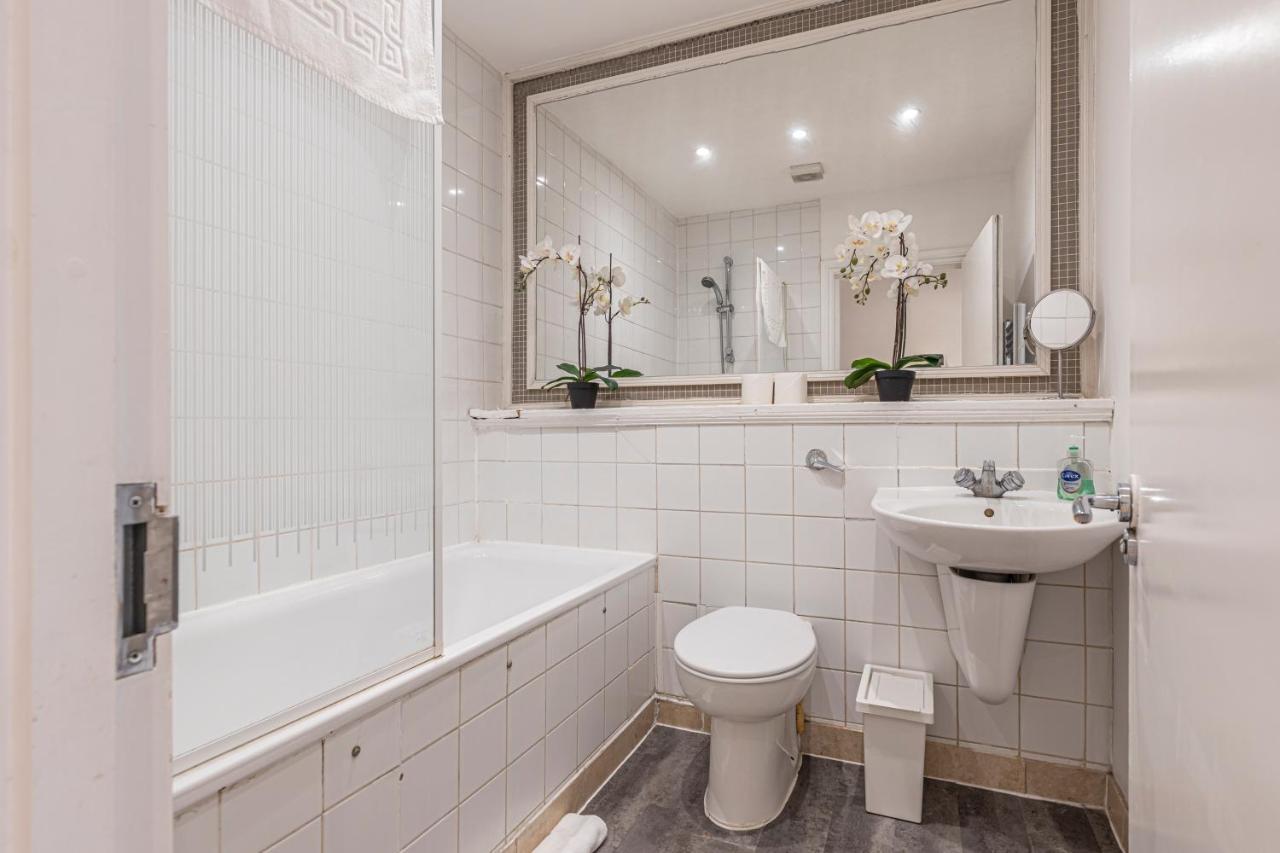 Saint Paul's Apartment London