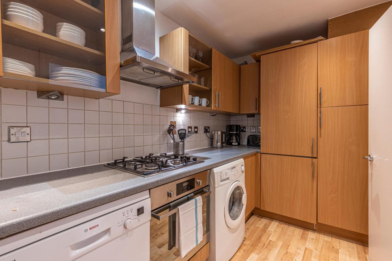 Saint Paul's Apartment *