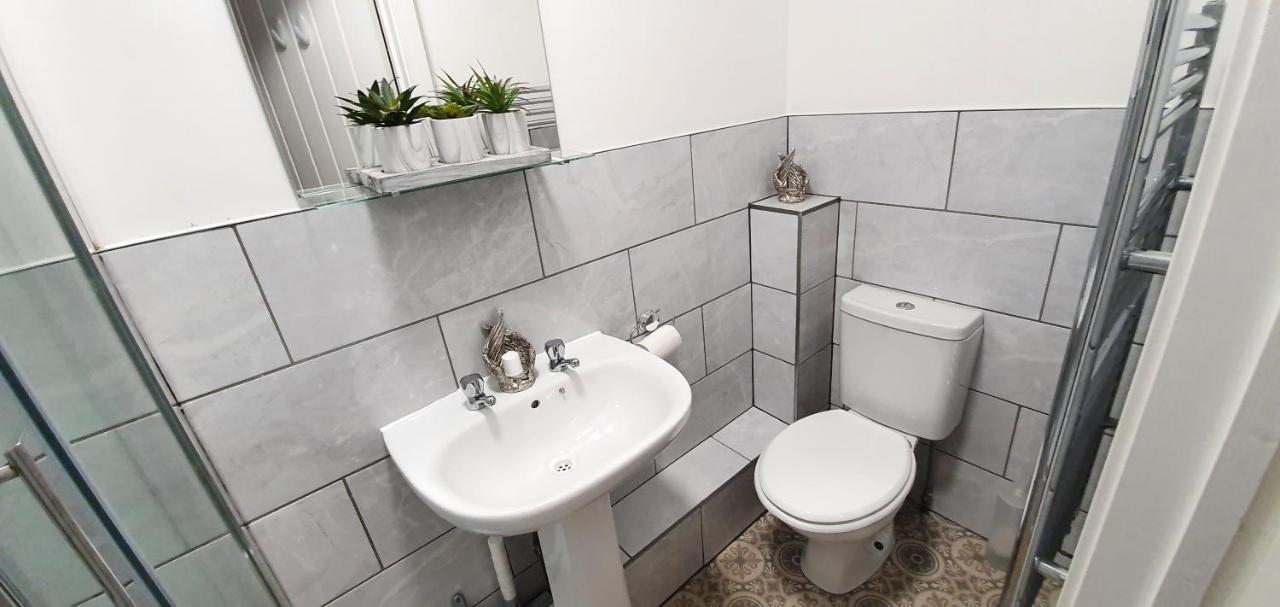 Apartment Trendy, Modern Garden Posh Peckham