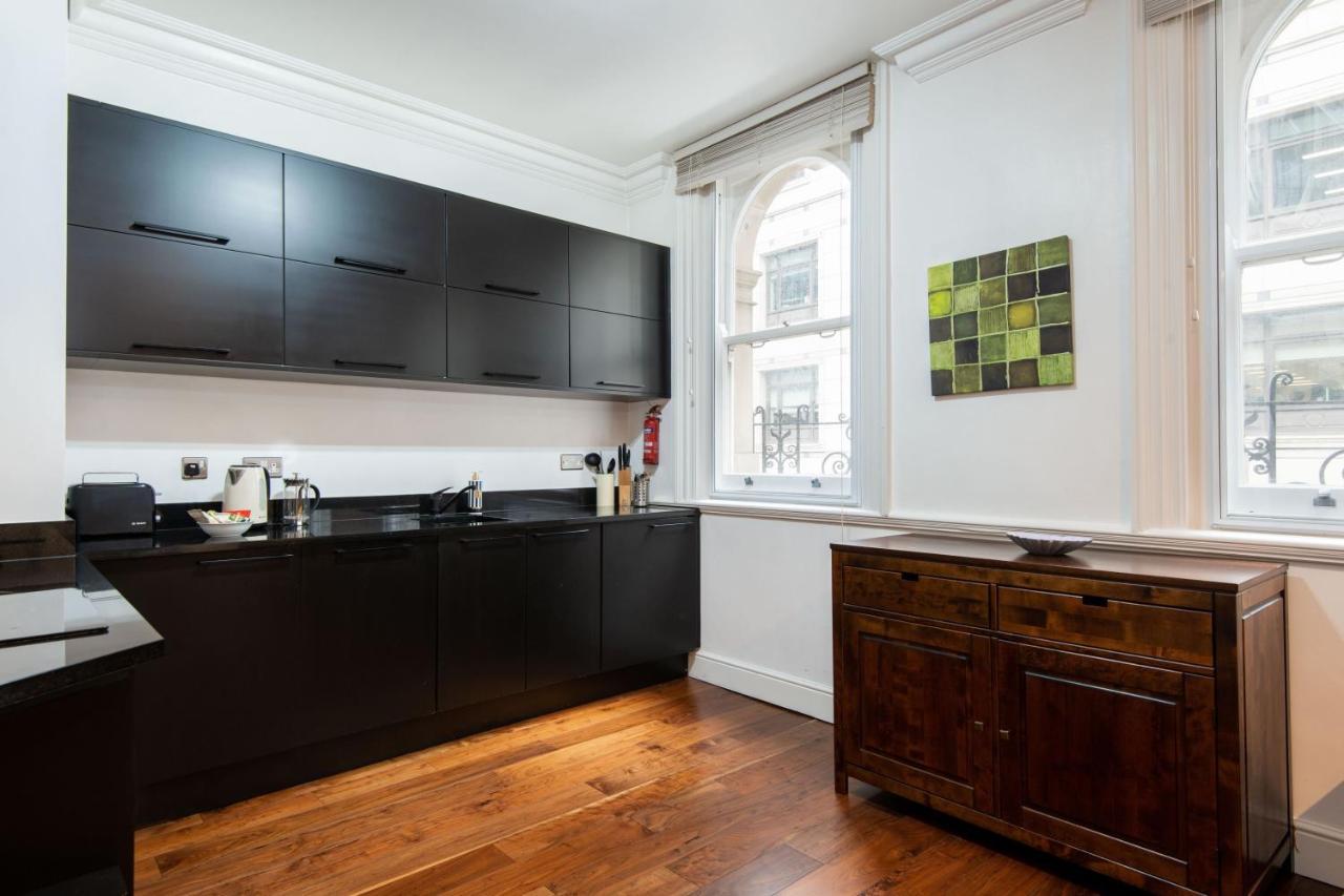 3, 48 Bishopsgate By Living * London
