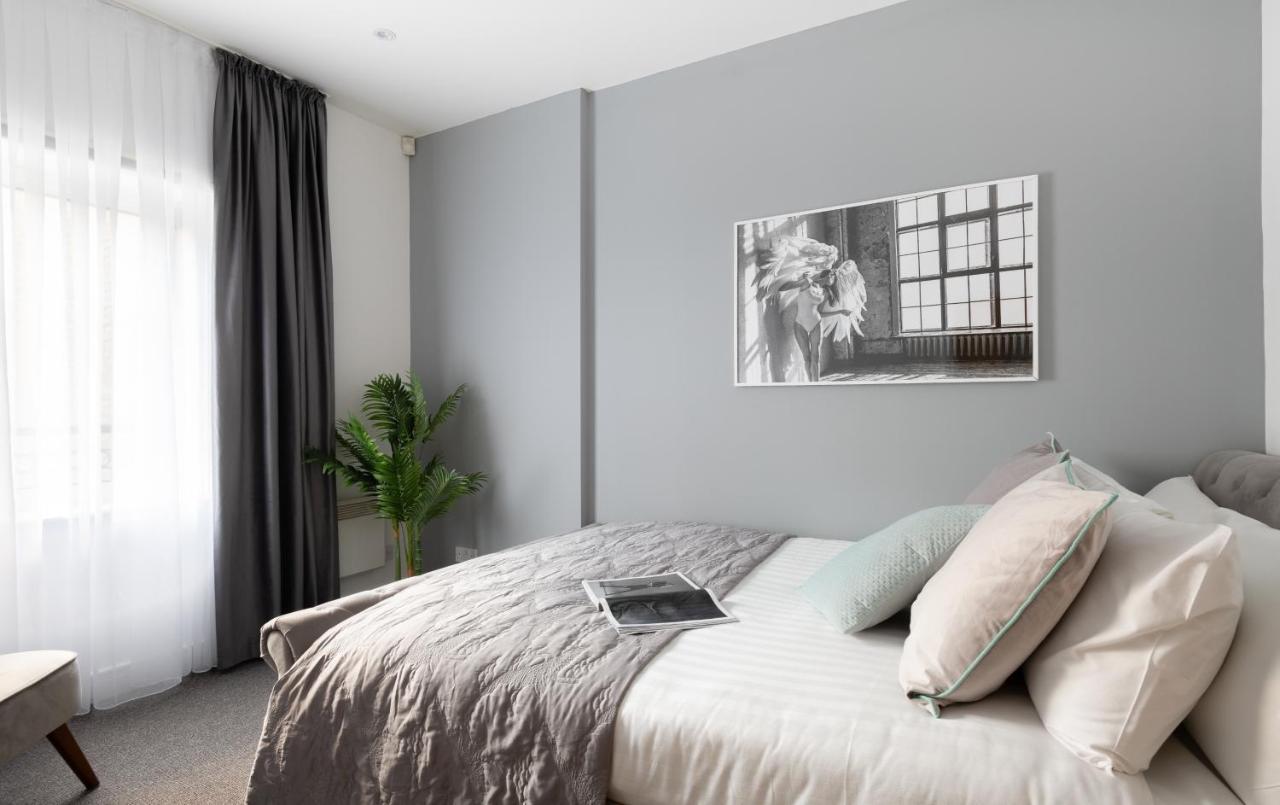 Modern And Spacious 3 Bed Next To The Shard