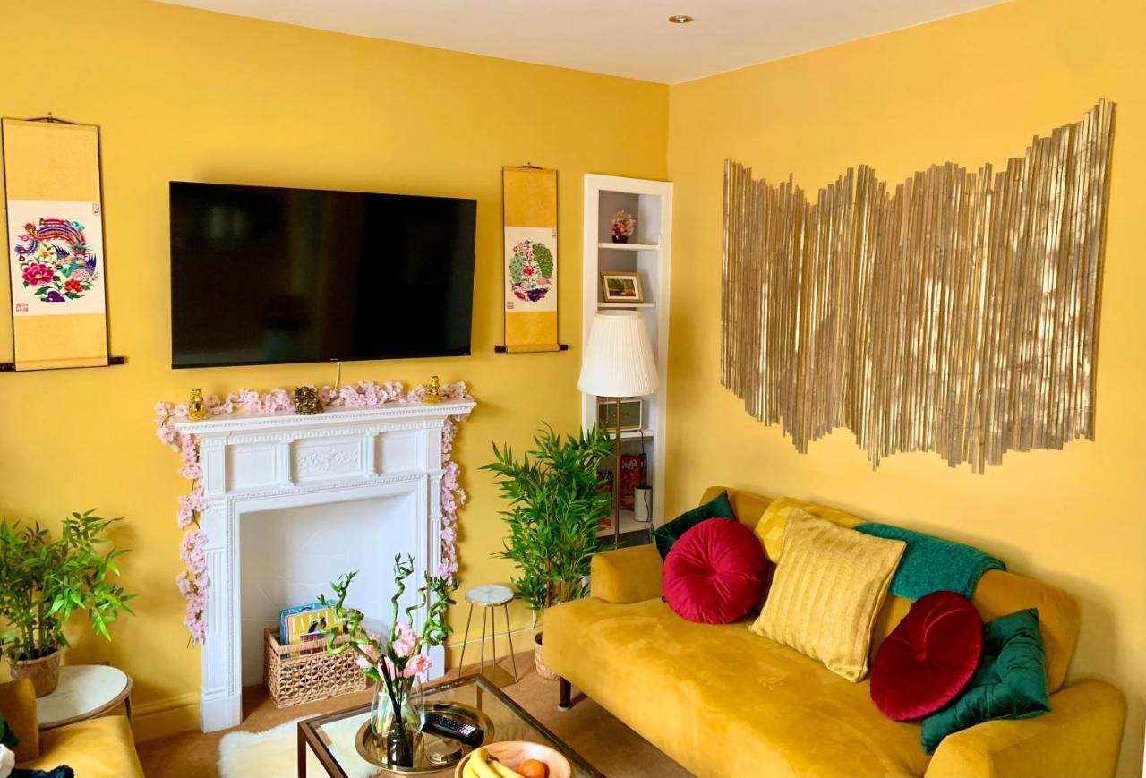 Chinatown Apartment London