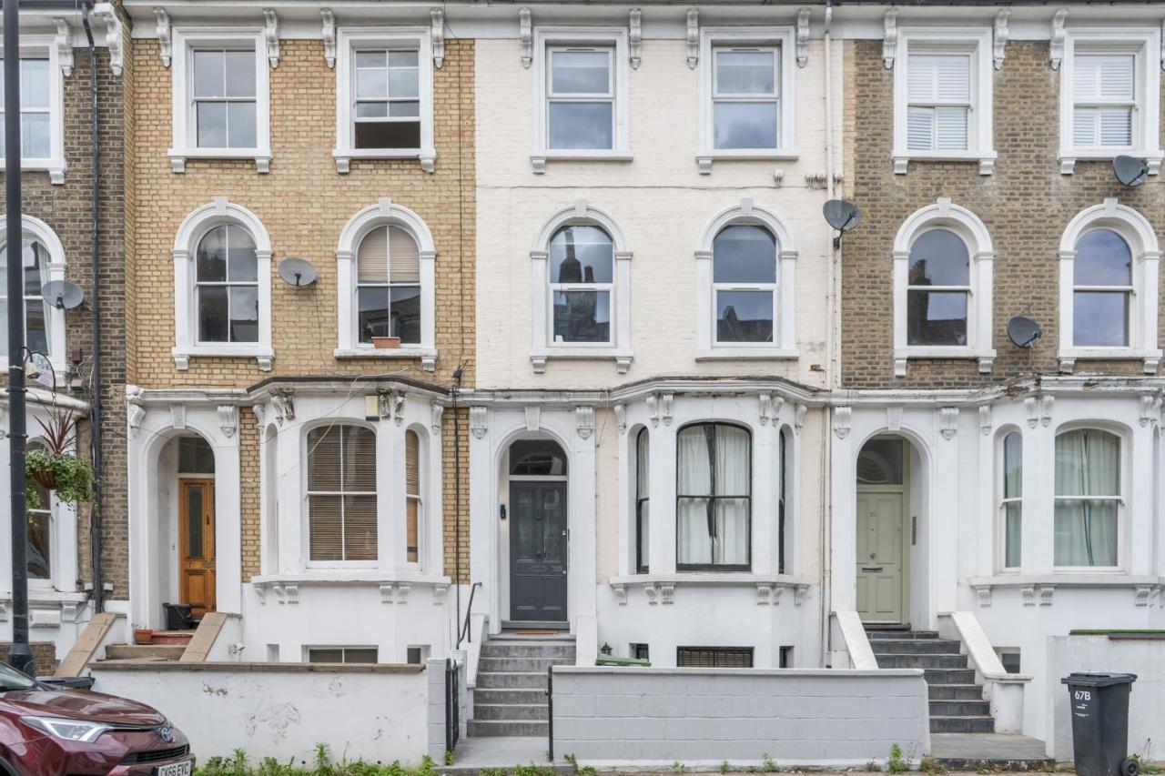 Apartment Stunning 3 Bed 3 Bath Townhouse London