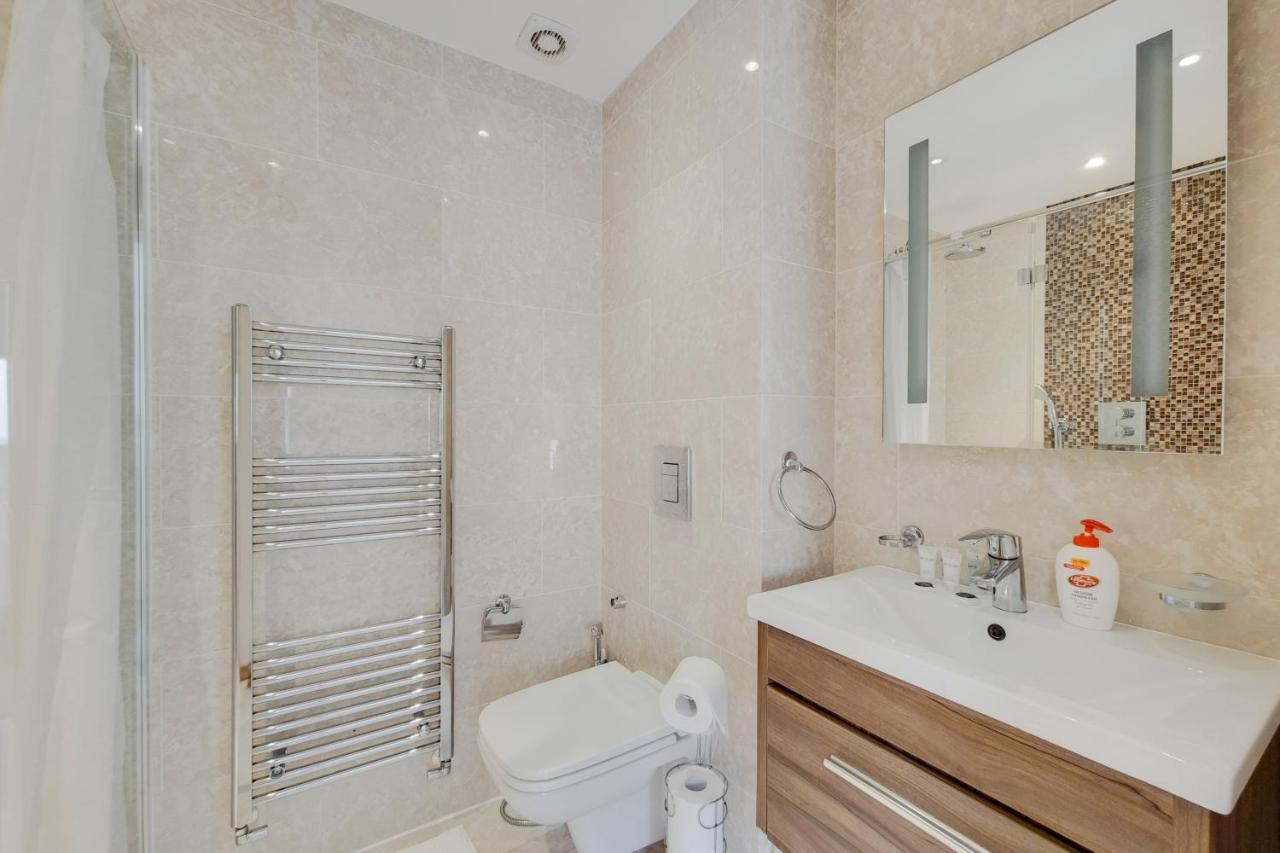 The Gloucester Boutique Apartment