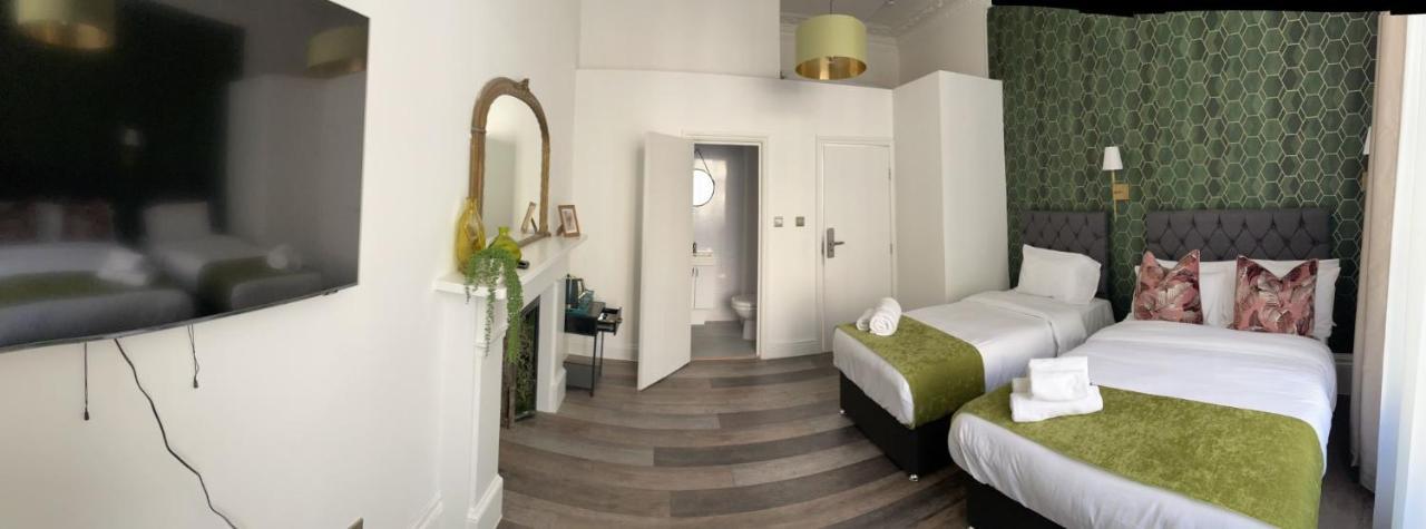 Hotel Dean Court London