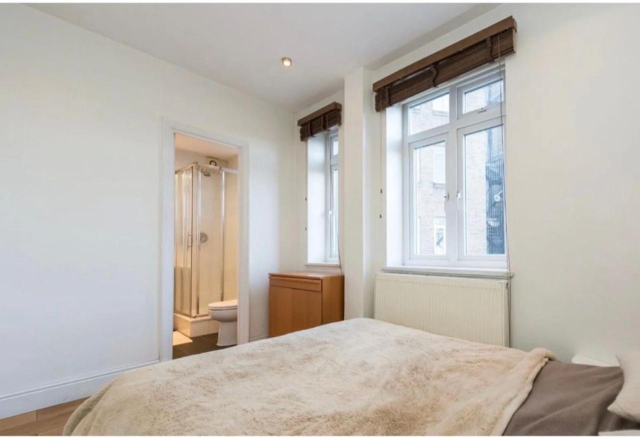 Hyde Park Apartment *