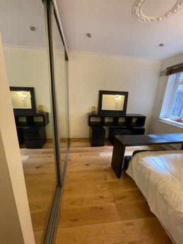 Hyde Park Apartment London