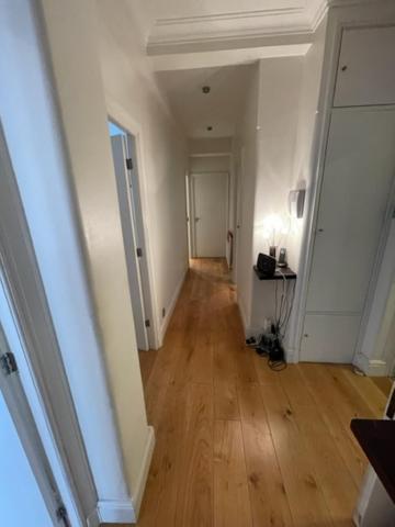 Apartment Hyde Park London