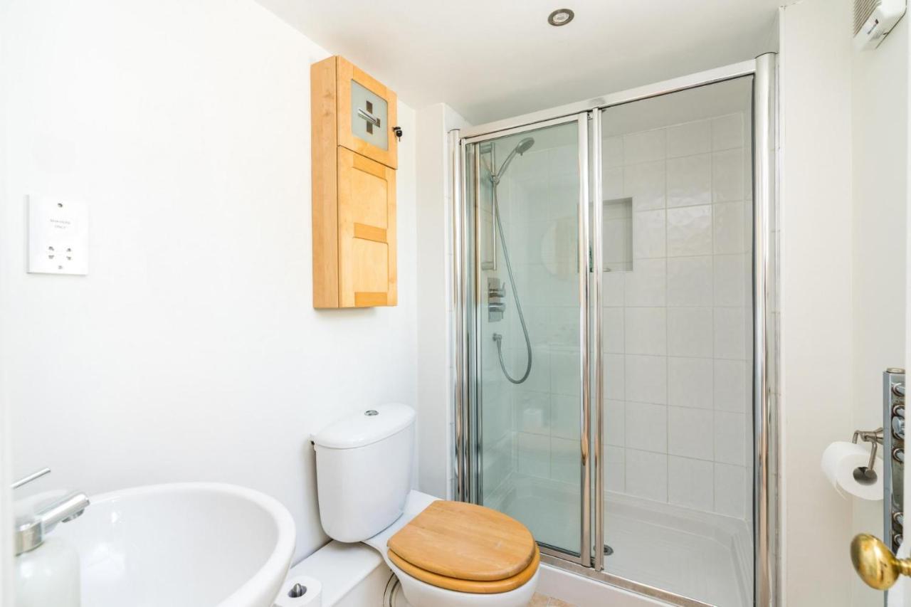Beautiful 3bd Forest Hill South Ferienhaus London