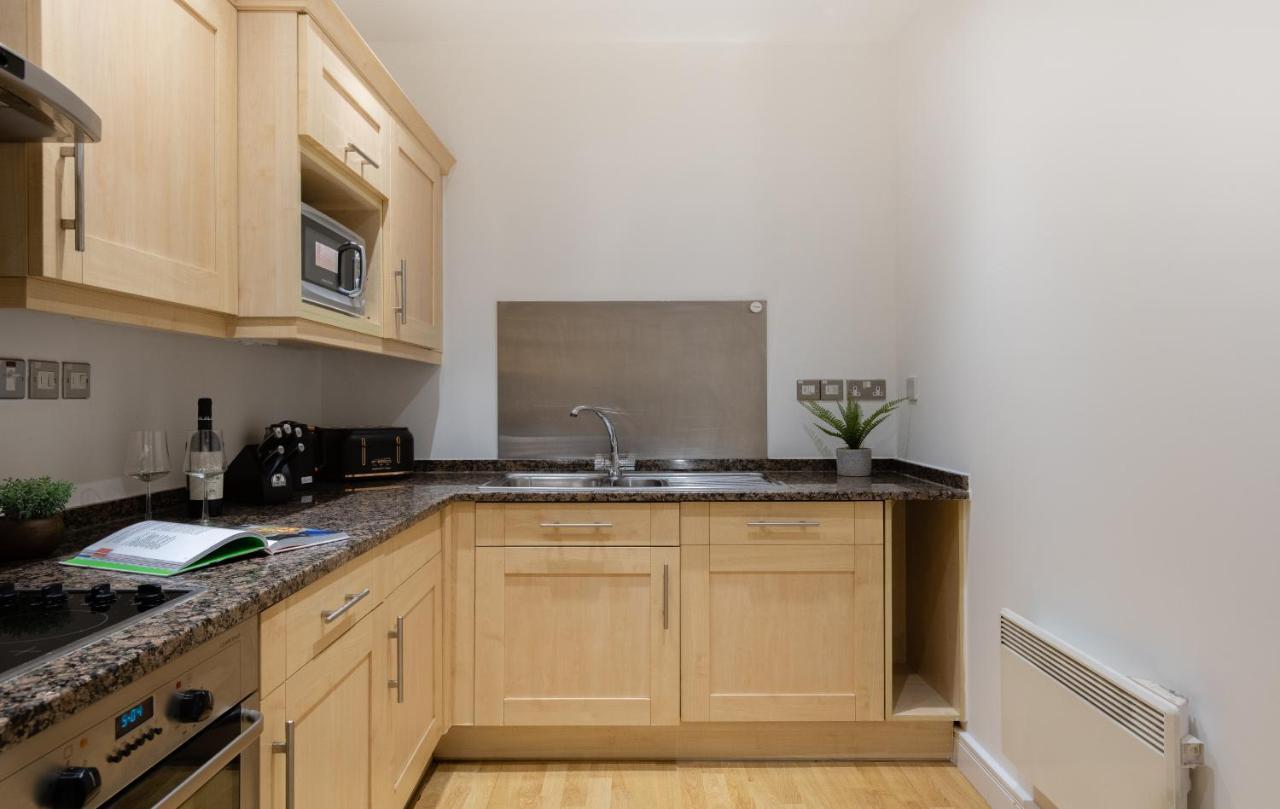 Apartment Modern And Spacious 3 Bed Next To The Shard London