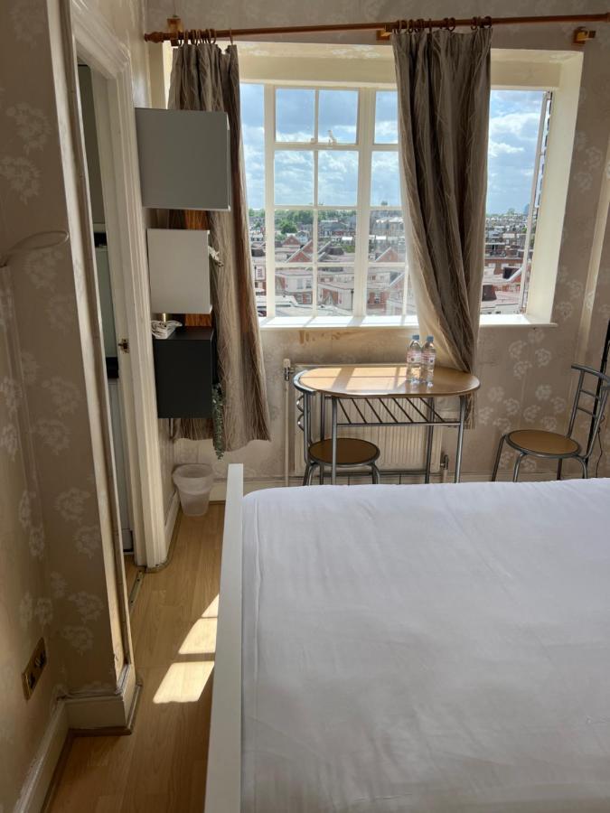 Super Located In South Ken At Chelsea Cloister London